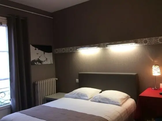 Üç Kişilik Oda
