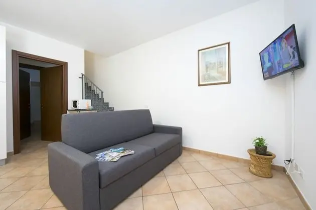 Family Sıra Ev, Birden Çok Yatak, 2 Banyolu, Bahçeli (Le Betulle Garden in Laveno)