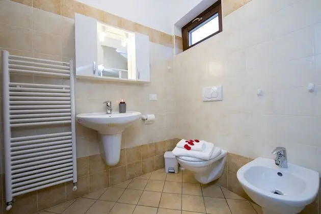 Family Sıra Ev, Birden Çok Yatak, 2 Banyolu, Bahçeli (Le Betulle Garden in Laveno)