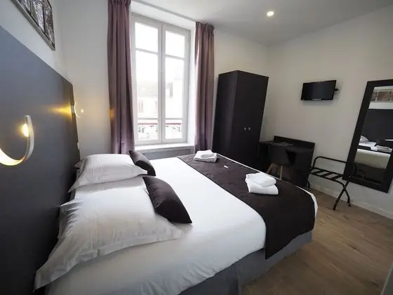 Comfort Tek Büyük Yataklı Oda