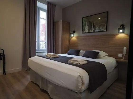 Comfort Tek Büyük Yataklı Oda