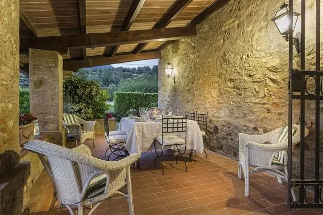 Villa, Sigara İçilebilir