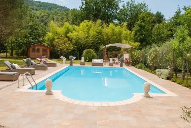 Villa, Sigara İçilebilir