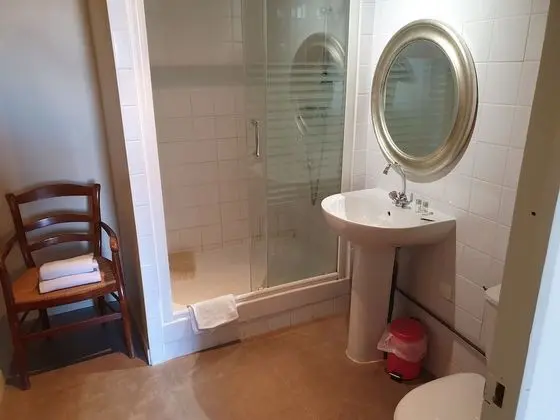 Family Oda, Sigara İçilmez