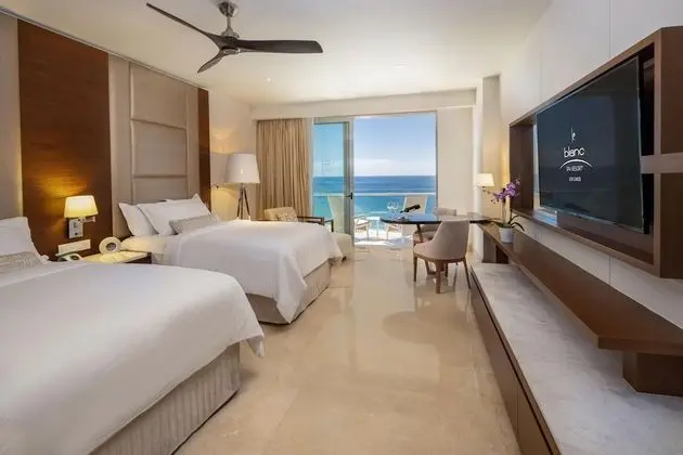 Royal Oda, 2 Çift Kişilik Yatak, Okyanus Manzaralı