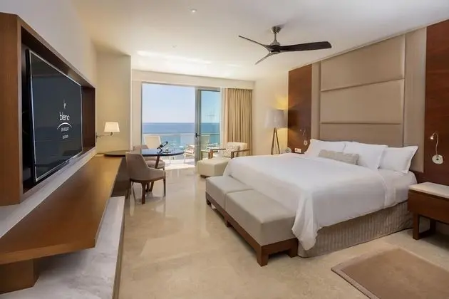 Royale Presidential Suite One Bedroom