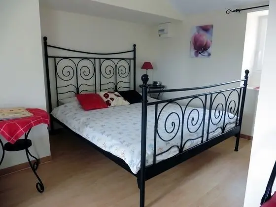 Tek Büyük Yataklı Oda (Les Coquelicots)