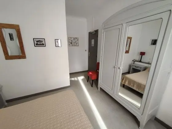 Tek Büyük Yataklı Oda