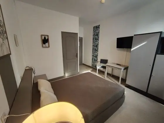Tek Büyük Yataklı Oda
