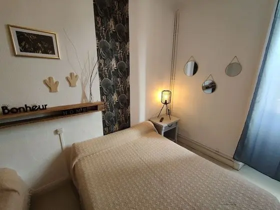 Üç Kişilik Oda