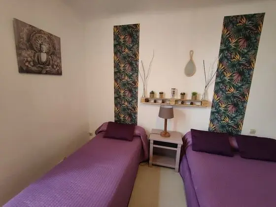 Üç Kişilik Oda