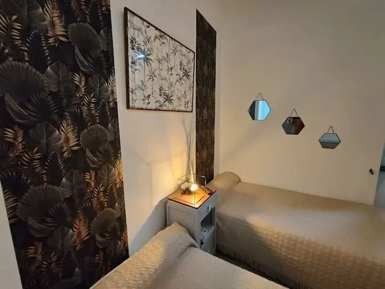 Üç Kişilik Oda