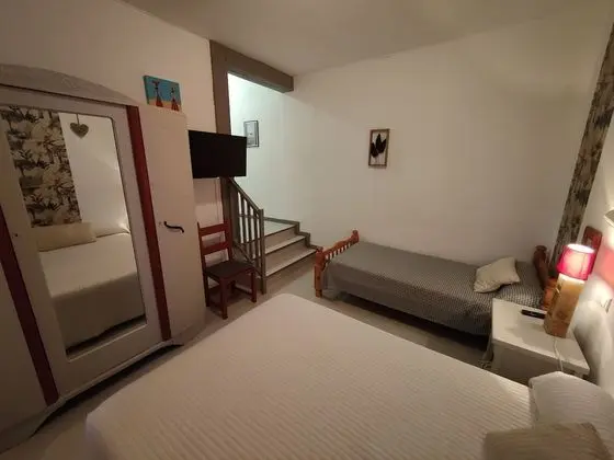 Üç Kişilik Oda