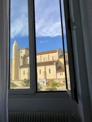 Üç Kişilik Oda