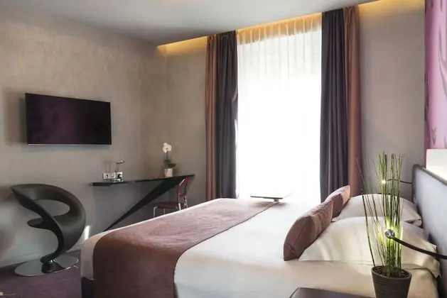 Deluxe Tek Büyük veya İki Ayrı Yataklı Oda