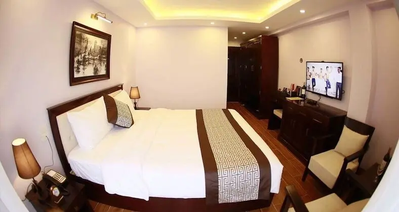 Deluxe Tek Büyük Yataklı Oda