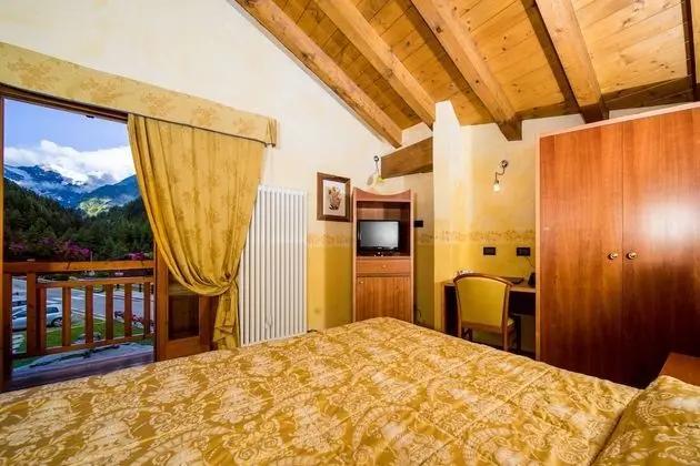 Tek Büyük Yataklı Oda