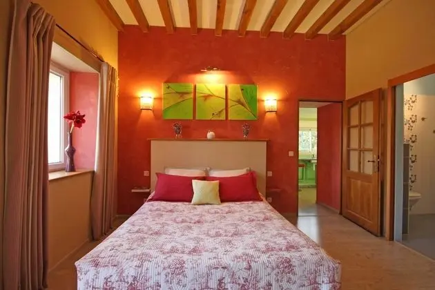 Family Tek Büyük Yataklı Oda