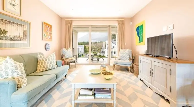 Superior Apart Daire, Dağ Manzaralı