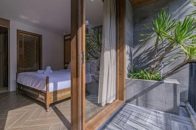 Deluxe Stüdyo Süit, Balkon