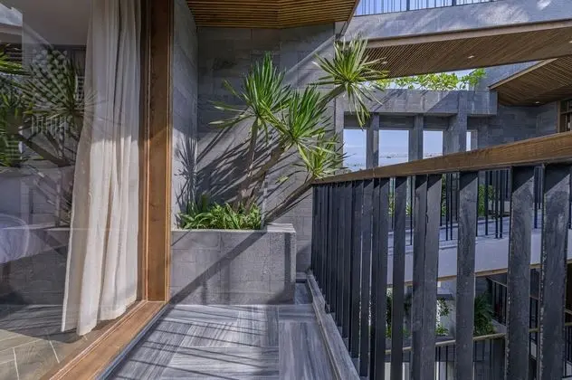 Deluxe Stüdyo Süit, Balkon