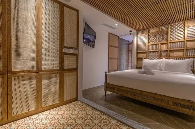 Deluxe Tek Büyük Yataklı Oda