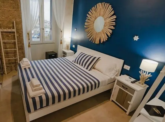 Deluxe Tek Büyük Yataklı Oda (Blue River)