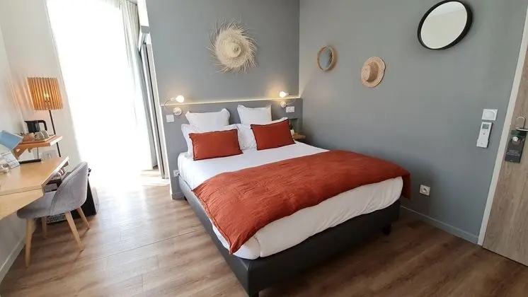 Standard Tek Büyük Yataklı Oda, Banyolu/Duşlu, Şehir Manzaralı