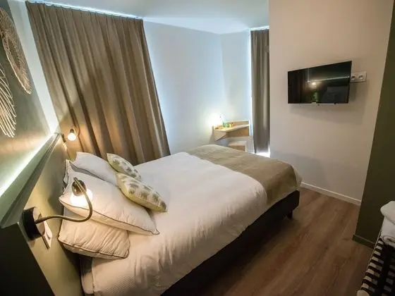 Standard Tek Büyük Yataklı Oda, Banyolu/Duşlu, Şehir Manzaralı