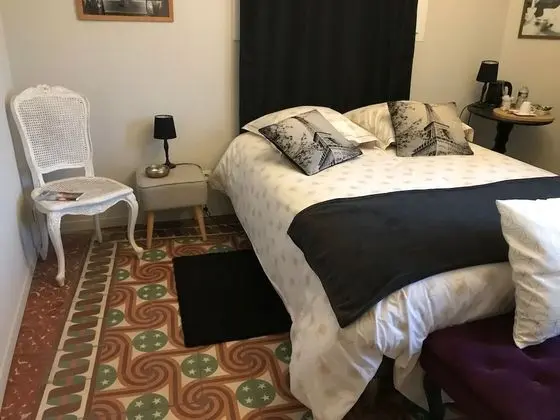 Tek Büyük Yataklı Oda, Küvet (1)