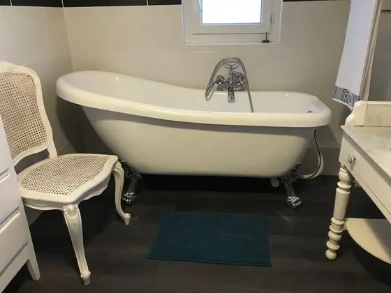 Tek Büyük Yataklı Oda, Küvet (1)