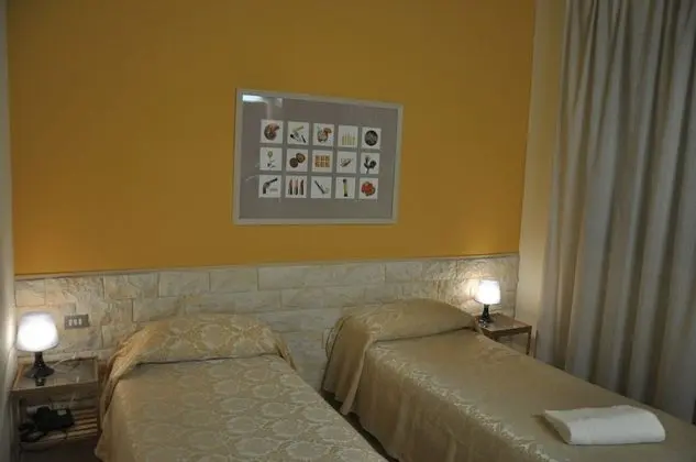 İki Ayrı Yataklı Oda, 2 Tek Kişilik Yatak