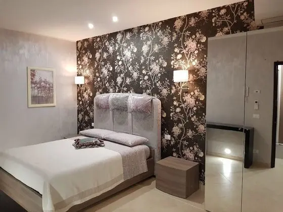 Romantic Tek Büyük Yataklı Oda
