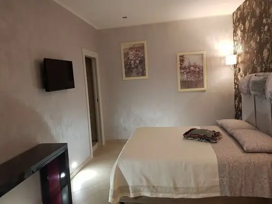 Romantic Tek Büyük Yataklı Oda