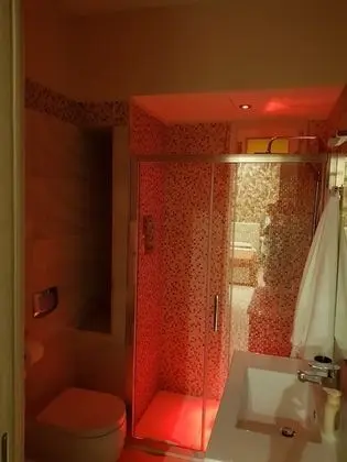 Romantic Tek Büyük Yataklı Oda