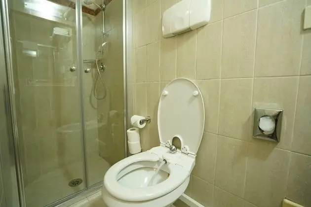 Comfort Büyük Yataklı Tek Kişilik Oda