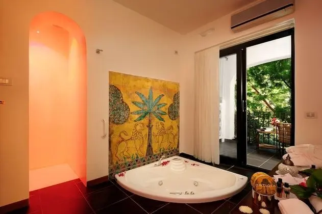 Junior Süit (Quadruple)