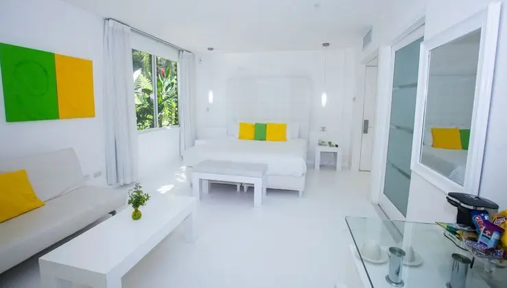 Junior Suit King Size Bed