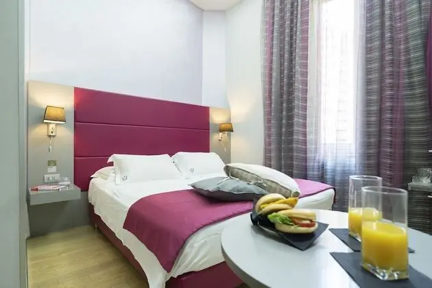 Comfort Tek Büyük veya İki Ayrı Yataklı Oda