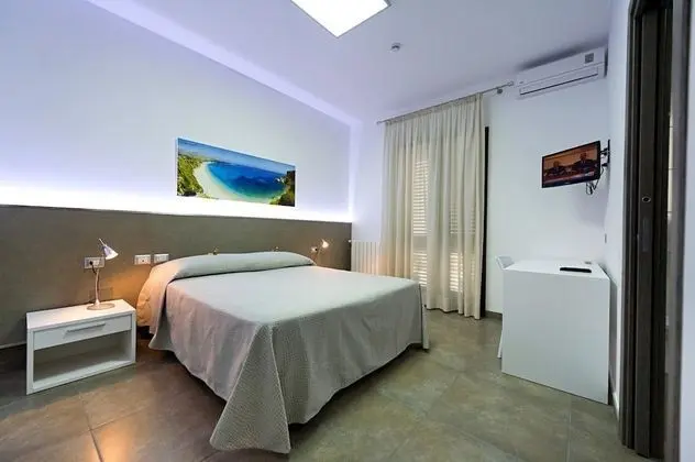 Tek Büyük veya İki Ayrı Yataklı Oda, Balkon