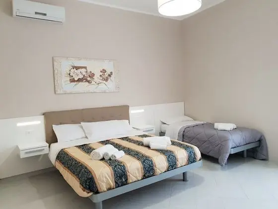 Üç Kişilik Oda