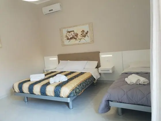 Üç Kişilik Oda