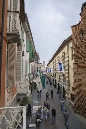 Deluxe Tek Büyük Yataklı Oda, Balkon