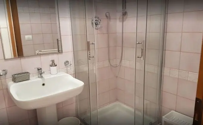 Superior Tek Büyük veya İki Ayrı Yataklı Oda