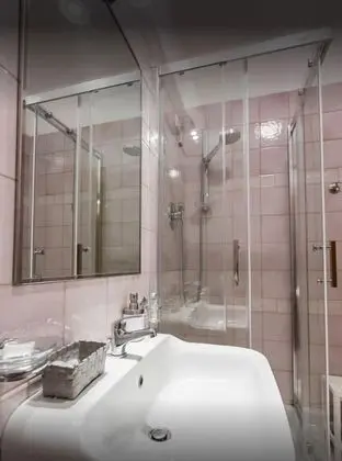 Superior Tek Büyük veya İki Ayrı Yataklı Oda