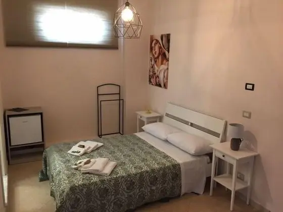 Tek Büyük Yataklı Oda