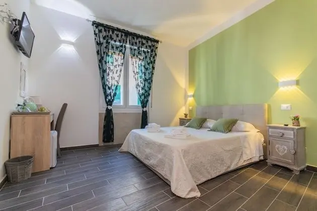 Deluxe Tek Büyük veya İki Ayrı Yataklı Oda