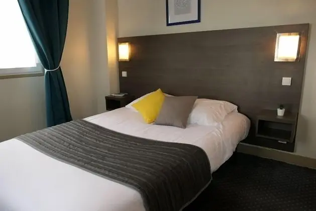 Standard Tek Büyük Yataklı Oda