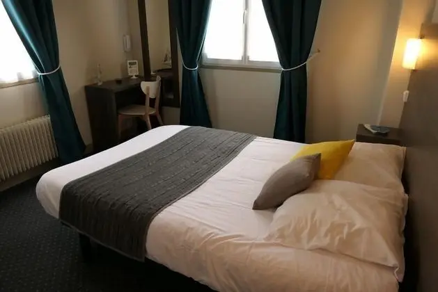 Standard Tek Büyük Yataklı Oda