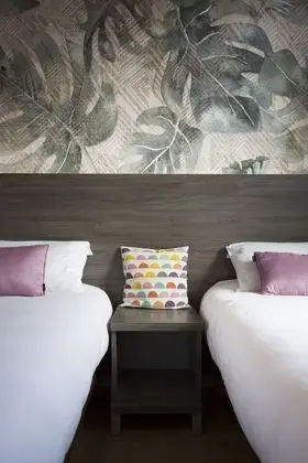 İki Ayrı Yataklı Oda, Sigara İçilmez